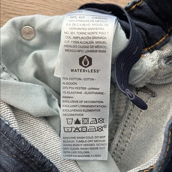 Denizen From Levi’s Boy’s Dark Blue Denim Jeans - Picture 3 of 4